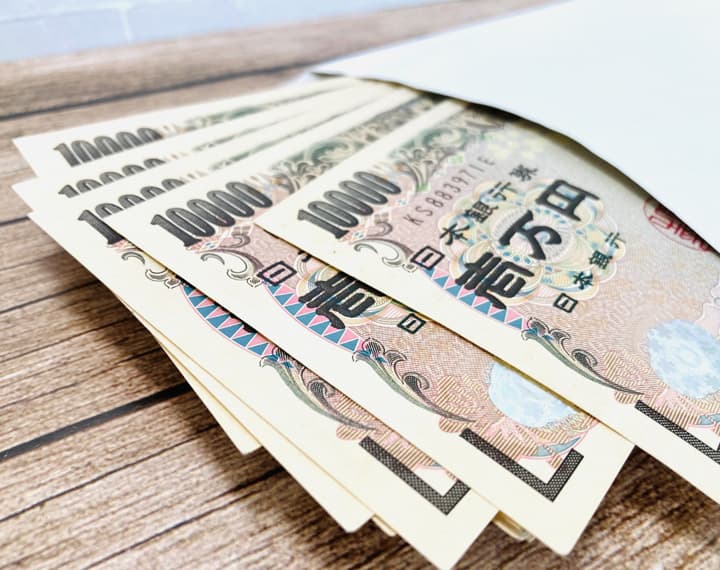 夫(妻)や浮気相手に慰謝料を請求できる